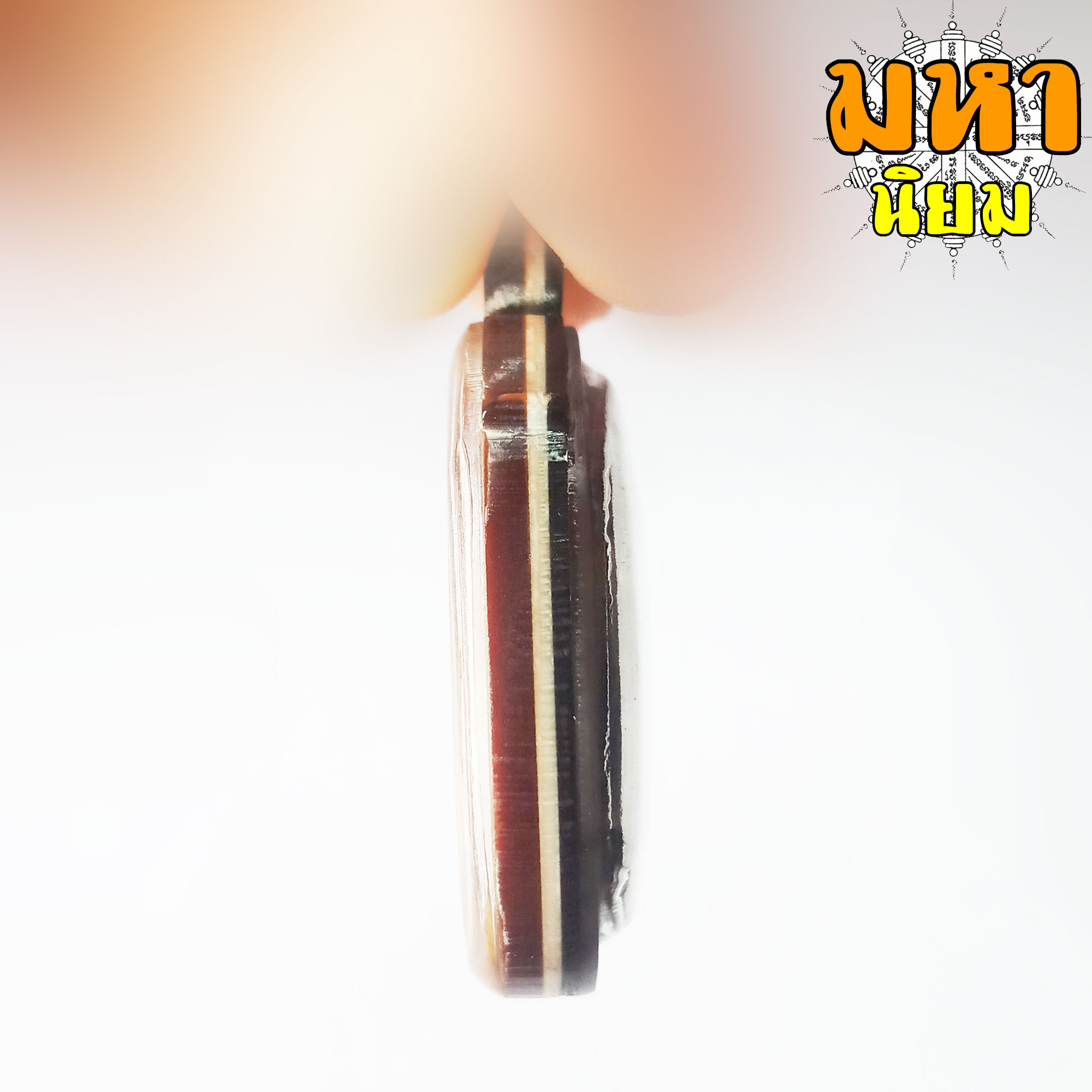 ล็อกเก็ตภาพถ่าย หลวงปู่หมุน หลังฝังตะกรุด วัดบ้านจาร จ.ศรีสะเกษ เลี่ยมกรอบอย่างดี