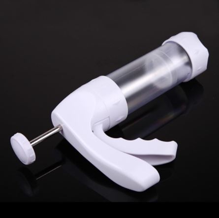 กระบอกกดคุกกี้พลาสติก พร้อมหัวบีบคุกกี้ 12 ลาย และหัวบีบครีมแต่งเค้ก 6 แบบ