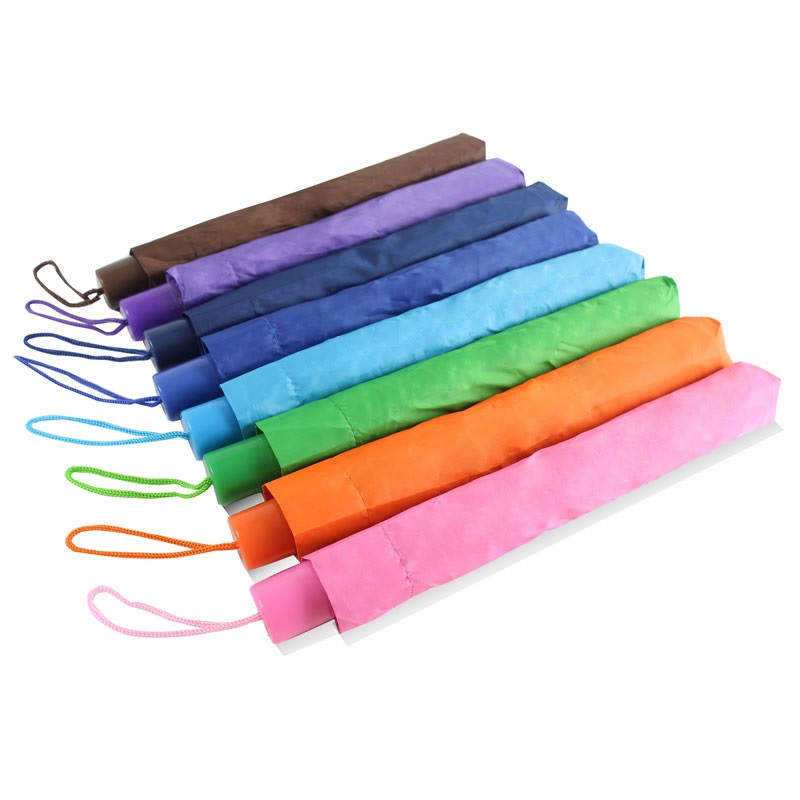 ร่มพับ 2 ตอน ด้ามจับสีเดียวกับร่ม