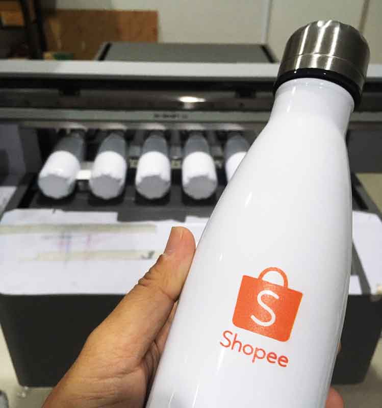 พิมพ์โลโก้บนกระบอกน้ำ กระติกน้ำ ขวดน้ำ แก้ว YETI แก้ว Tumbler