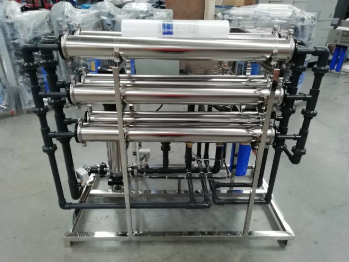 เครื่องผลิตน้ำอาร์โอ (RO) อุตสาหกรรม กำลังการผลิต 36Q*สอบถามราคารบกวนทักไลน์บริษัทเท่านั้นค่ะ*