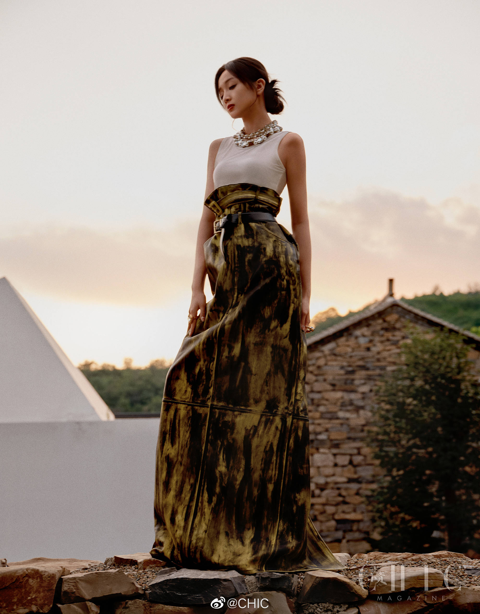 Pre - นิตยสาร CHIC อู๋เซวียนอี๋ WUXUANYI BETTYWU 2022