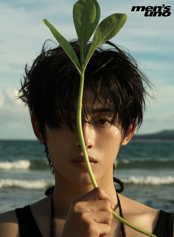 Pre - นิตยสาร Men's Uno DongSicheng วินวิน WINWIN 2024+โปสเตอร์ อฟช.