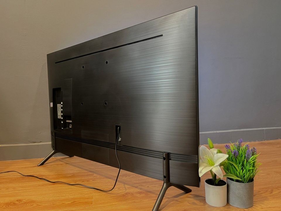 SAMSUNG ทีวี RU7200 UHD LED (50", 4K, Smart) รุ่น UA50RU7200KXXT