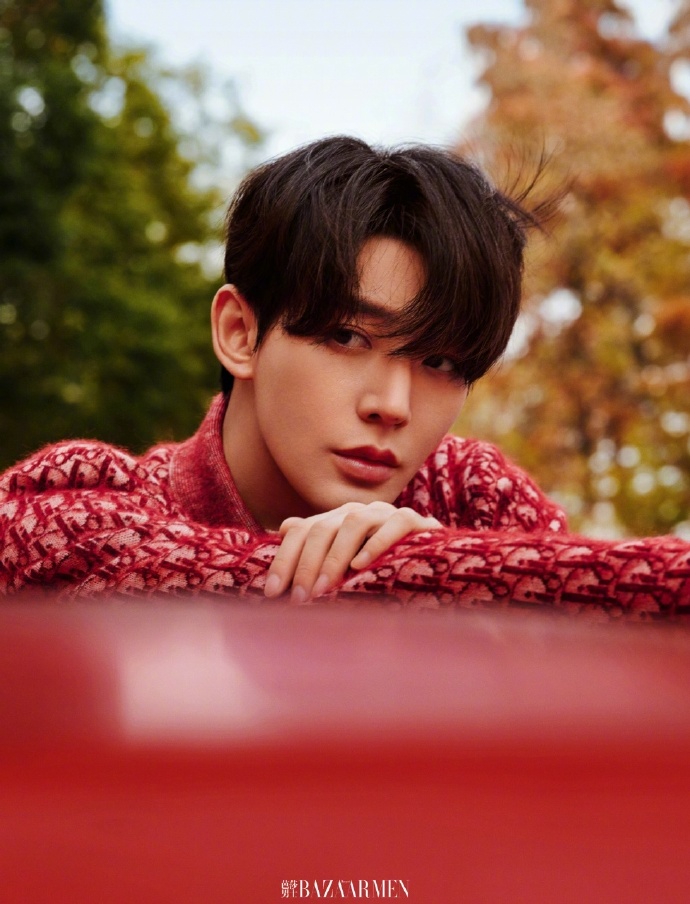 Pre - นิตยสาร Bazaar Men เติ้งเหวย DengWei 2024 เดือน 1