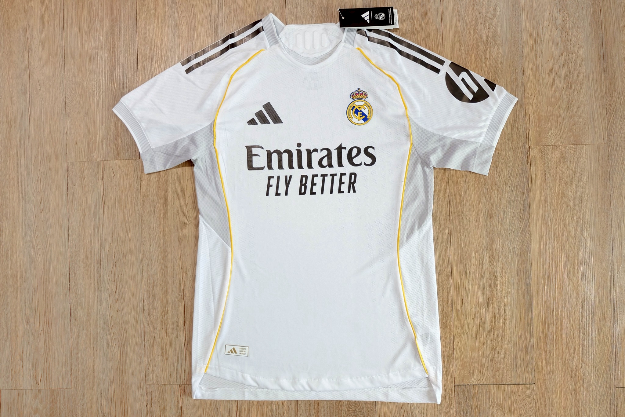 เสื้อฟุตบอลเรอัล มาดริด เหย้า สีขาว Player Edition เกรดนักเตะ 2026