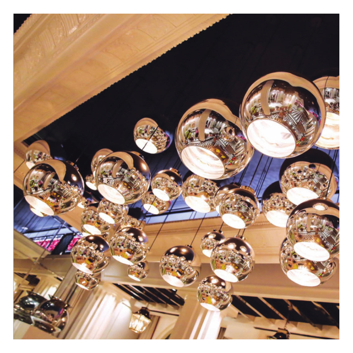 โคมไฟห้อยเพดานทรงกลม Modern Luxury