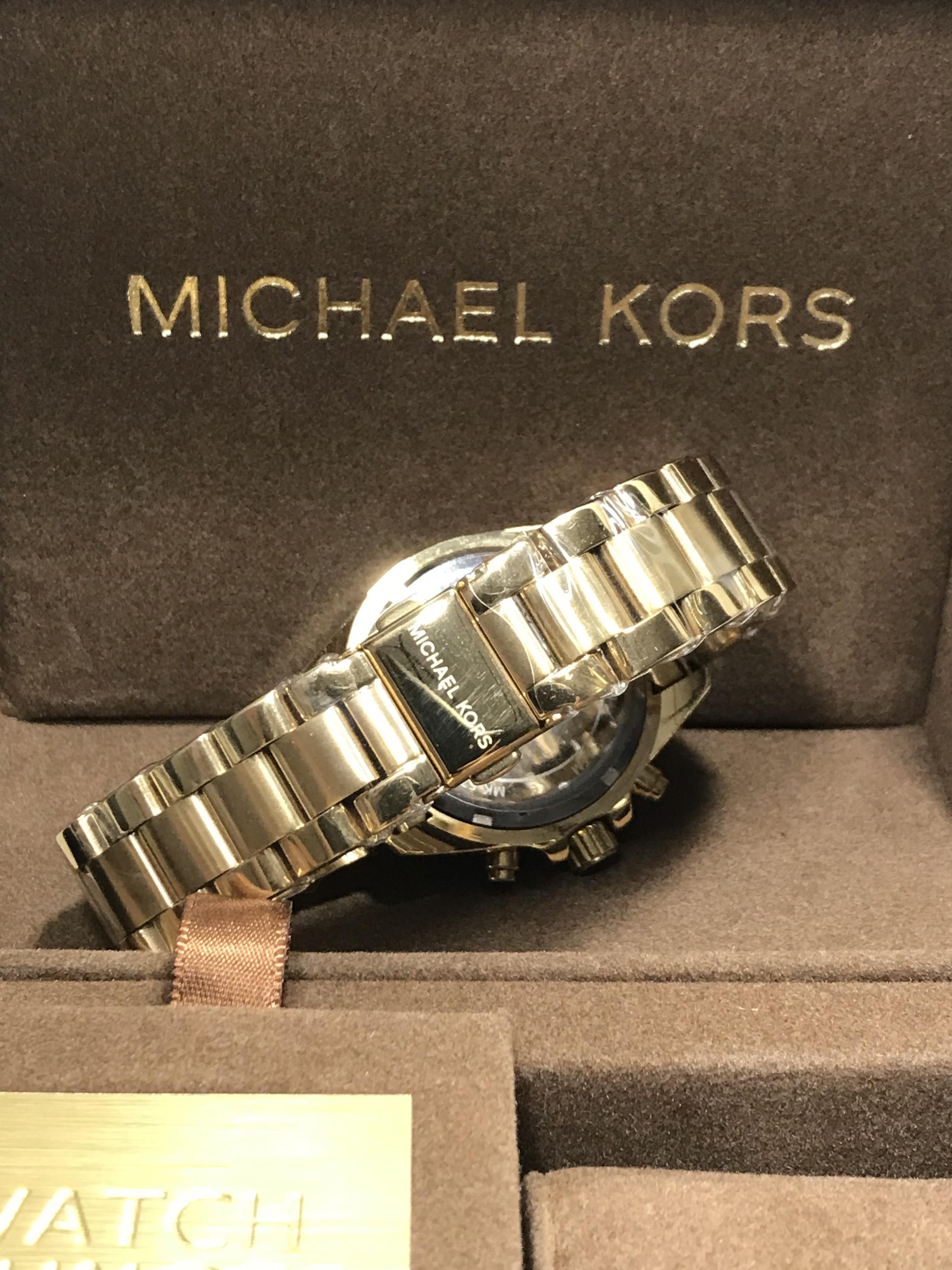Michael Kors(MK)