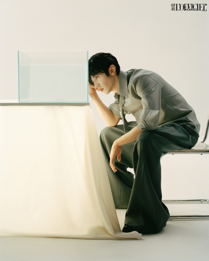 Pre - นิตยสาร L'Officiel Hommes เฉินเจ๋อหย่วน 陈哲远 ChenZheyuan 2025 A/B/C+การ์ด