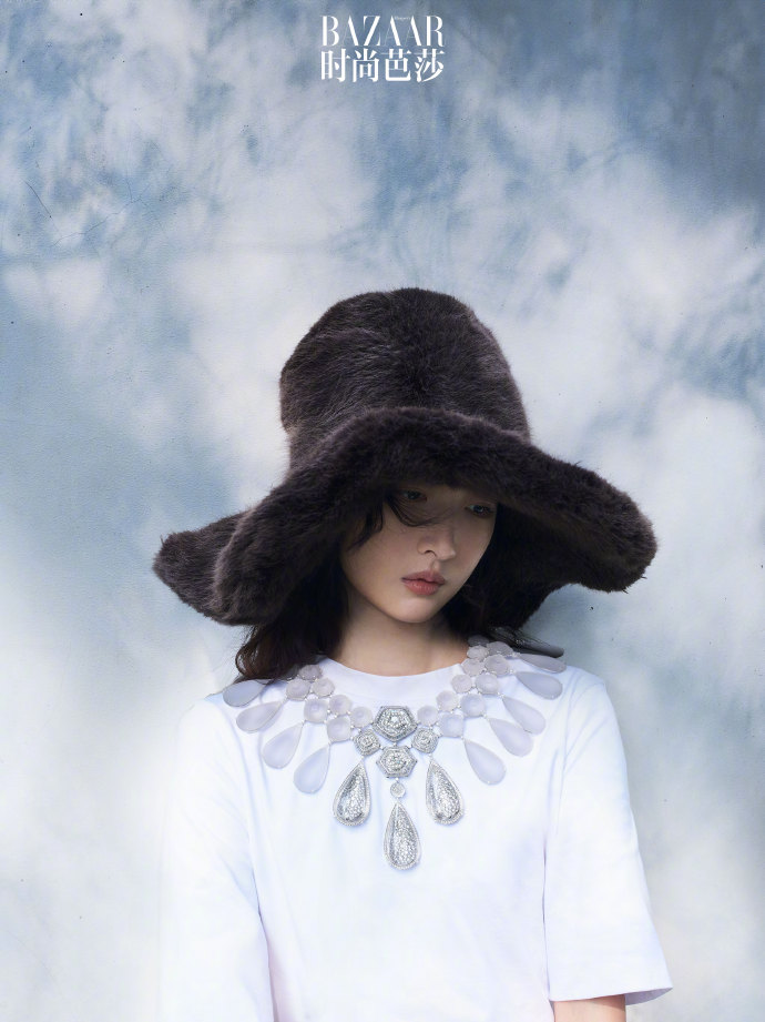 Pre - นิตยสาร Harper’s Bazaar ZhouDongyu โจวตงอวี่ 2024