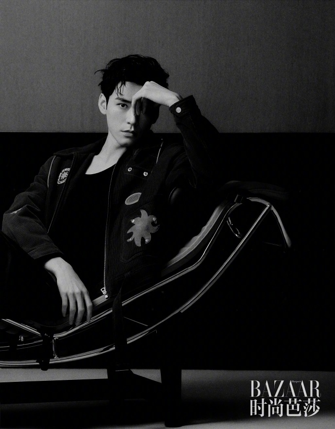 Pre - นิตยสาร BAZAAR กงจวิ้น GongJun 龚俊 2025 /ตำนานนทีมืด