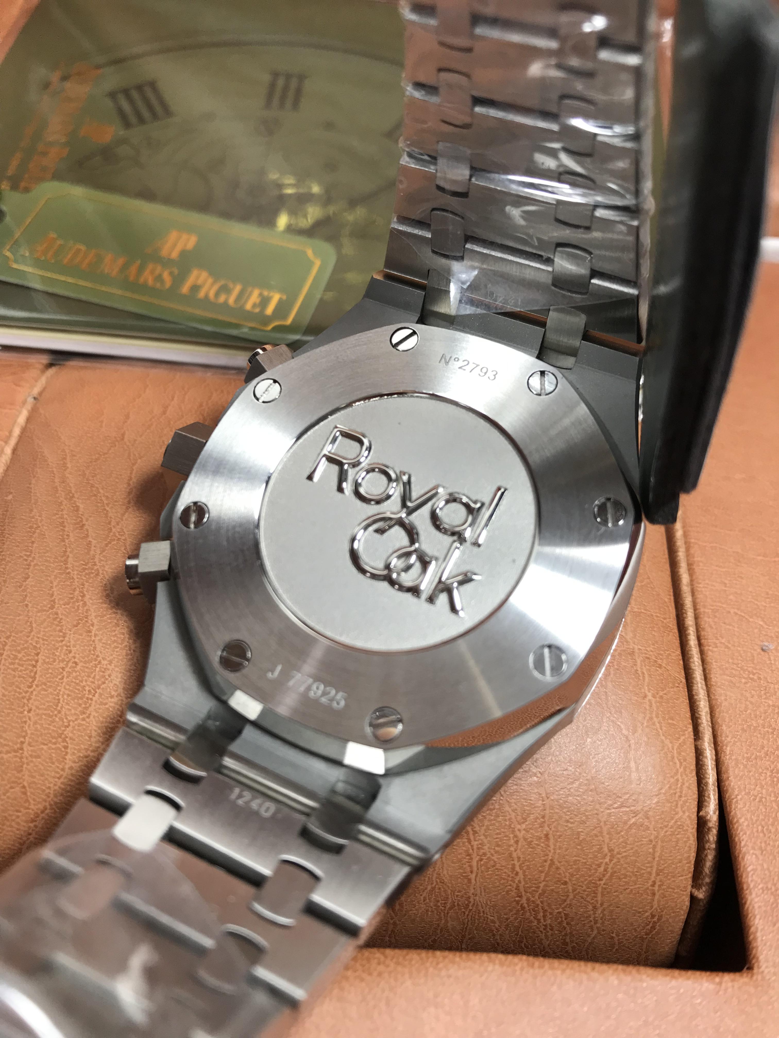 Audemars Piguet Royal Oak Off Shore Chronographs The Hour Glass Edition (Swiss SF)