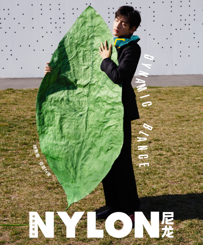 Pre - นิตยสาร NYLON จ๋ายเซียวเหวิน ZhaiXiaoWen 5/2025+การ์ด*6