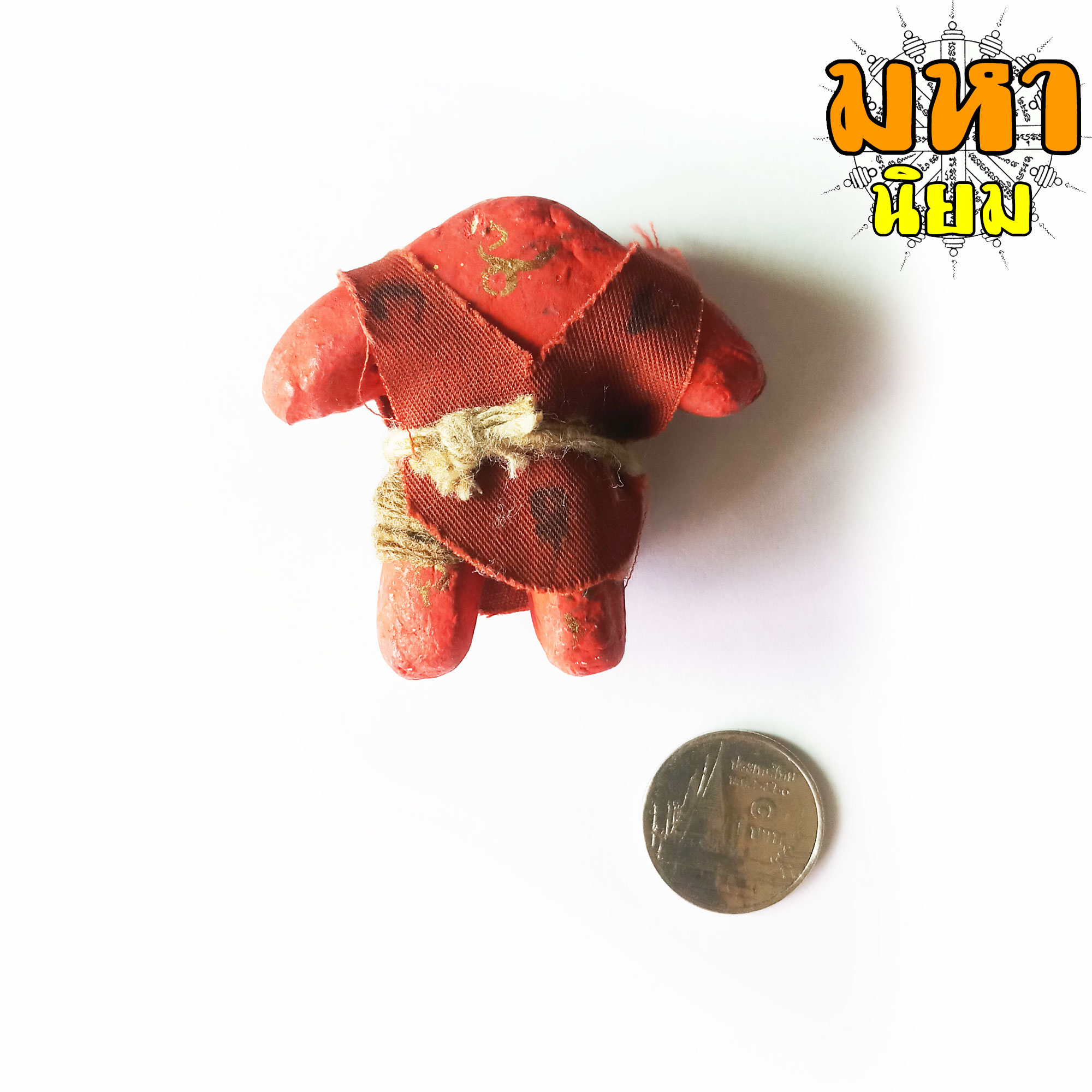 หุ่นพยนต์ (องค์เล็ก) ดินแดง ลงยันต์ คาดเชือกตะกรุด ครูบาวัง พรหมเสโน วัดบ้านเด่น จ.ตาก