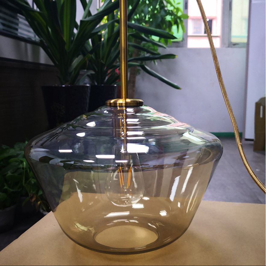 โคมไฟห้อยเพดาน modern minimalist ทรงกรวยแก้วใสสีชา