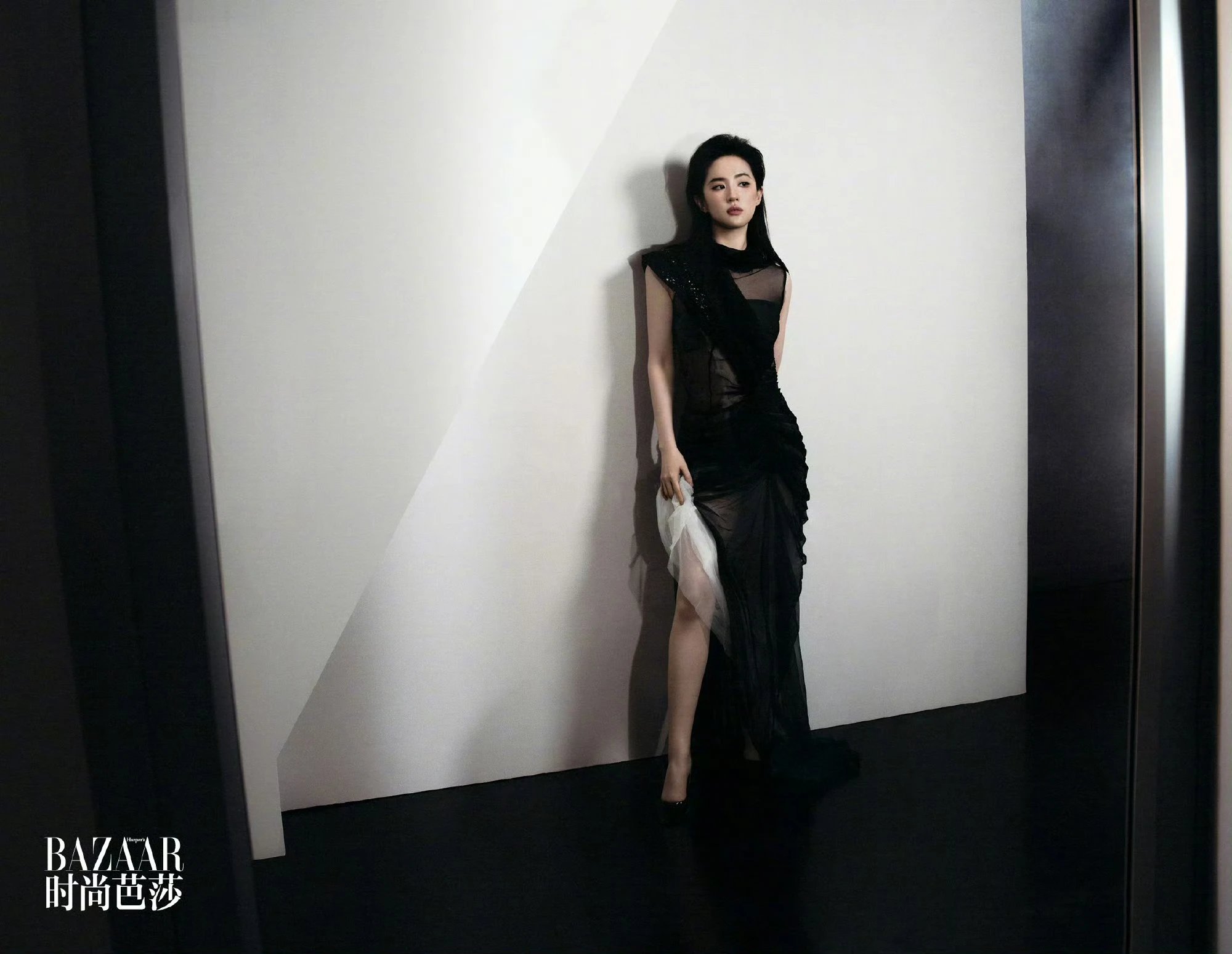 Pre - นิตยสาร Harper’s Bazaar หลิวอี้เฟย 刘亦菲 LiuYifei 2025