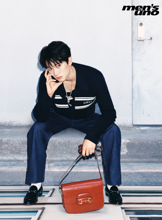 Pre - นิตยสาร men's uno โจวอี้หราน ZhouYiran 2024+โปสพับ อฟช.