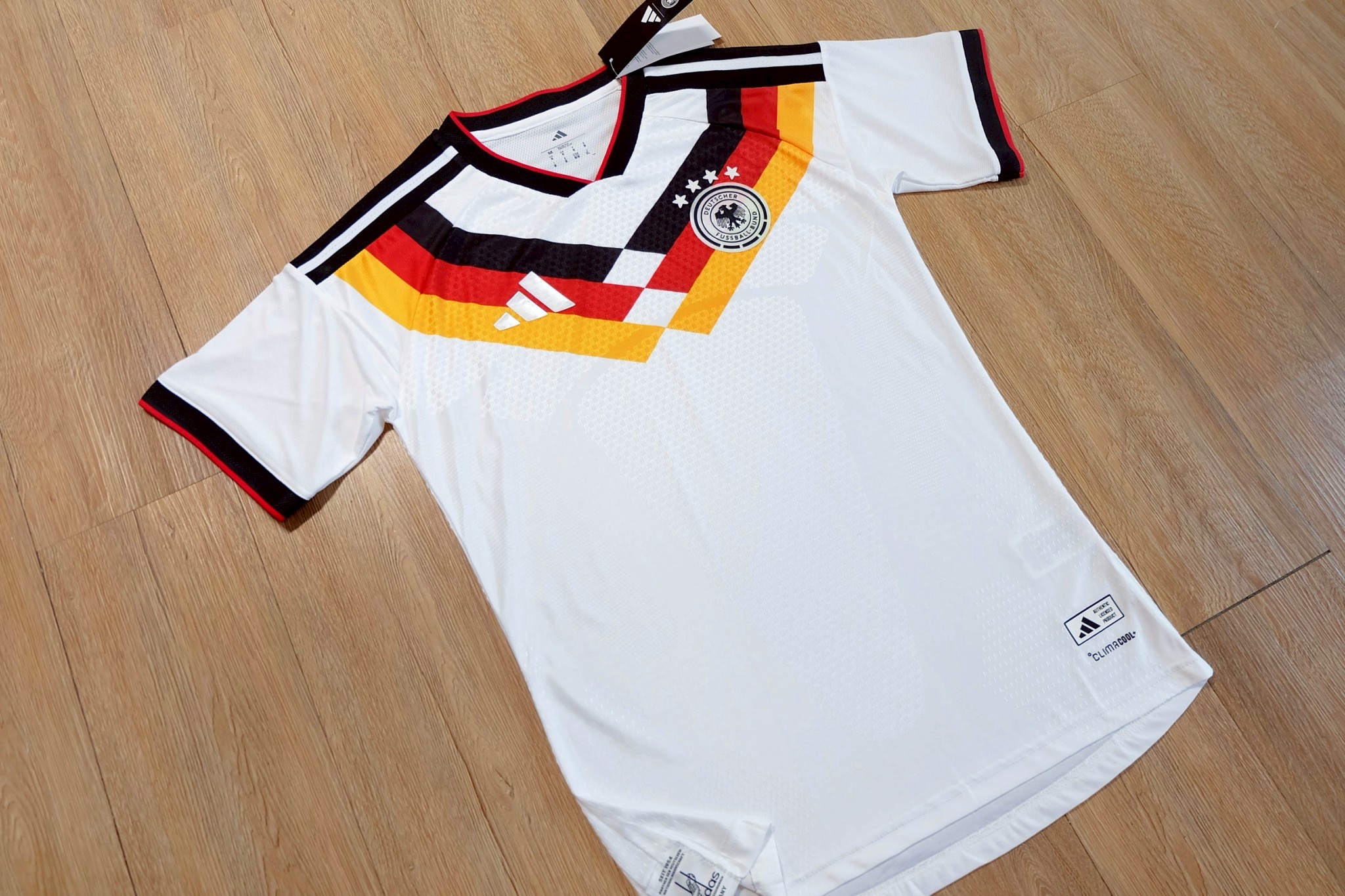 มาใหม่เสื้อฟุตทีมชาติทีมชาติเยอรมัน เหย้า สีขาว สำหรับผู้ชาย Player Edition เกรดนักเตะ 2026