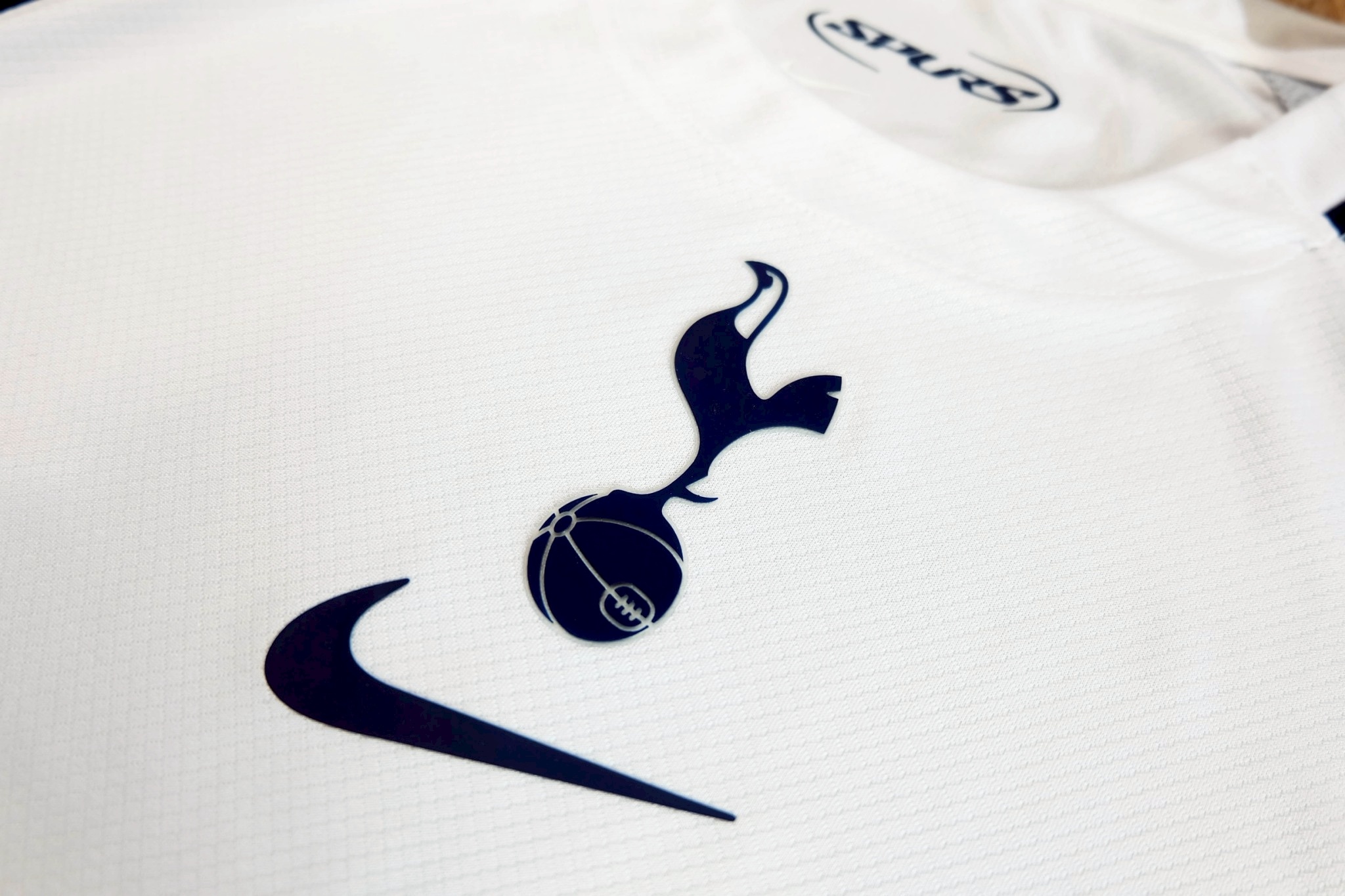 เสื้อฟุตบอล สเปอร์ เหย้า สีเเดง Fans Edition เกรดแฟนบอล 2025