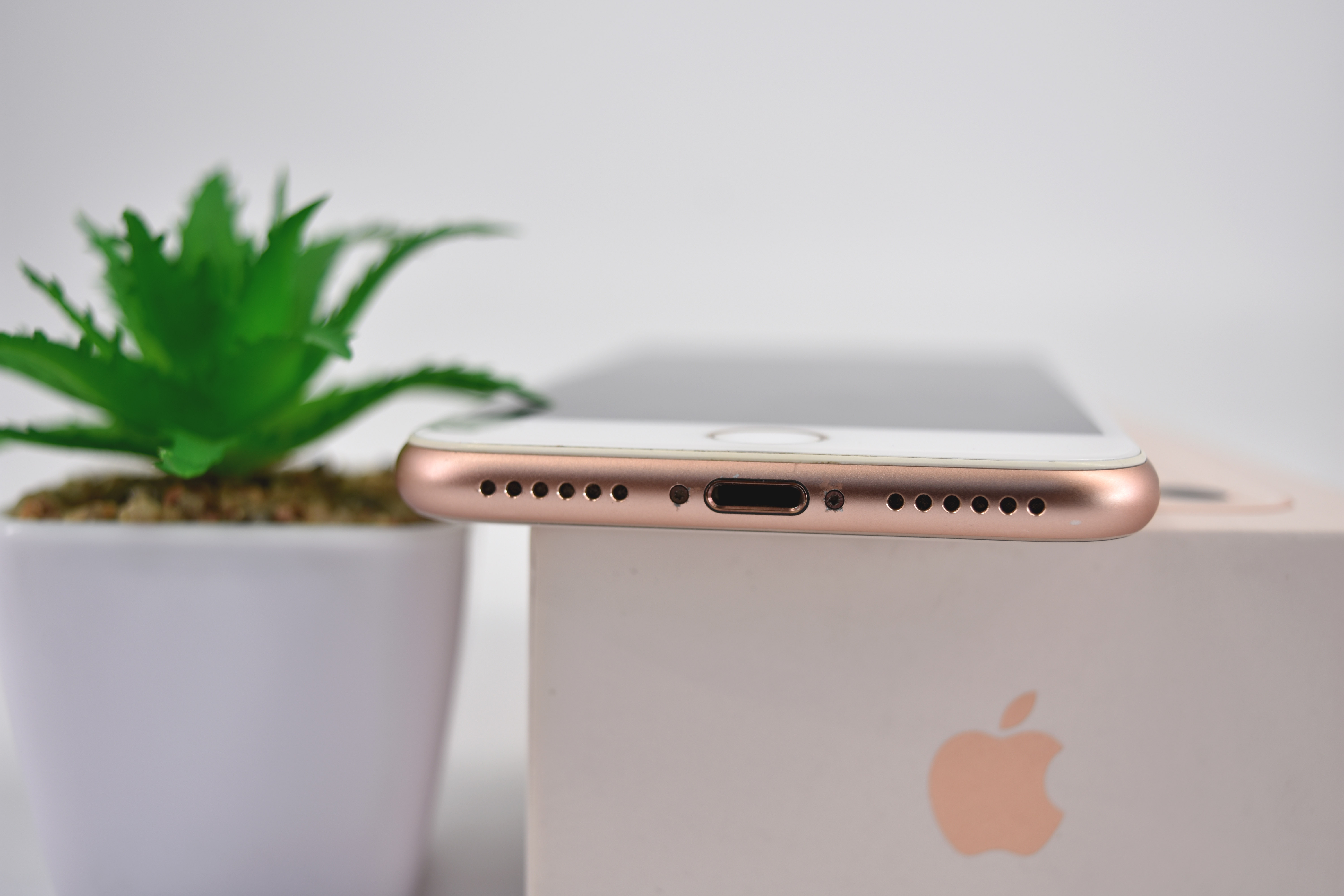 iPhone 8 64GB Gold