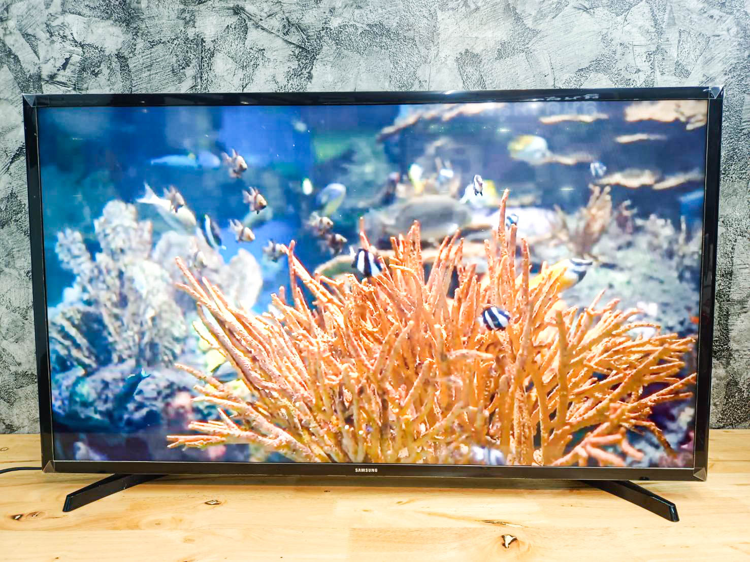 Samsung Smart TV 40 นิ้ว รุ่น UA40J5250DKXXT
