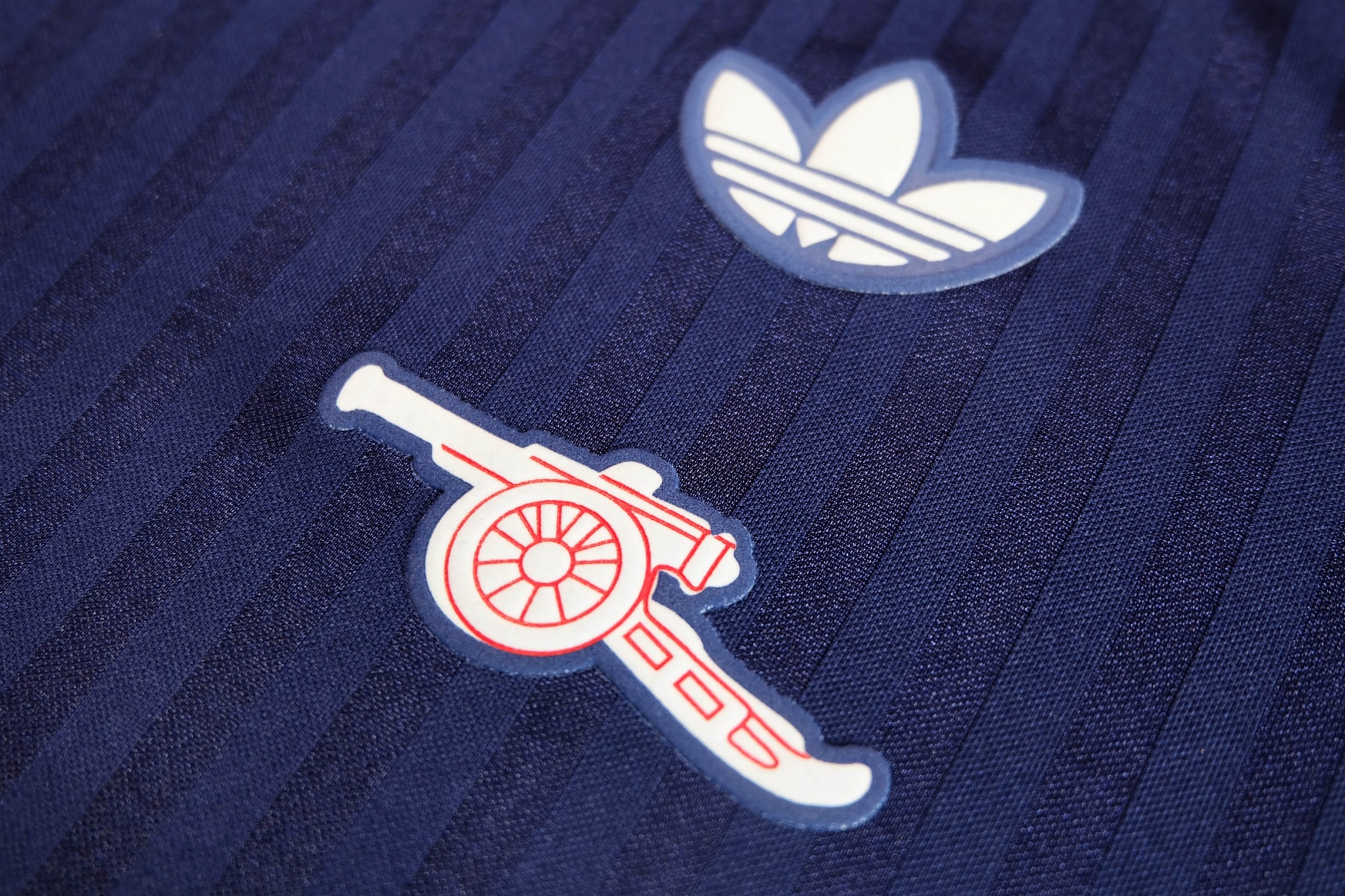 เสื้อฟุตบอลอาร์เซนอล/แมนเชสเตอร์ยูไนเต็ด ชุดซ้อม Player Edition 2025