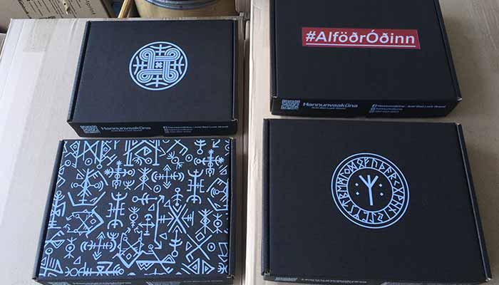 พิมพ์กล่องของขวัญ กล่องสินค้า กล่องใส่ของชำร่วย กล่องไดคัท