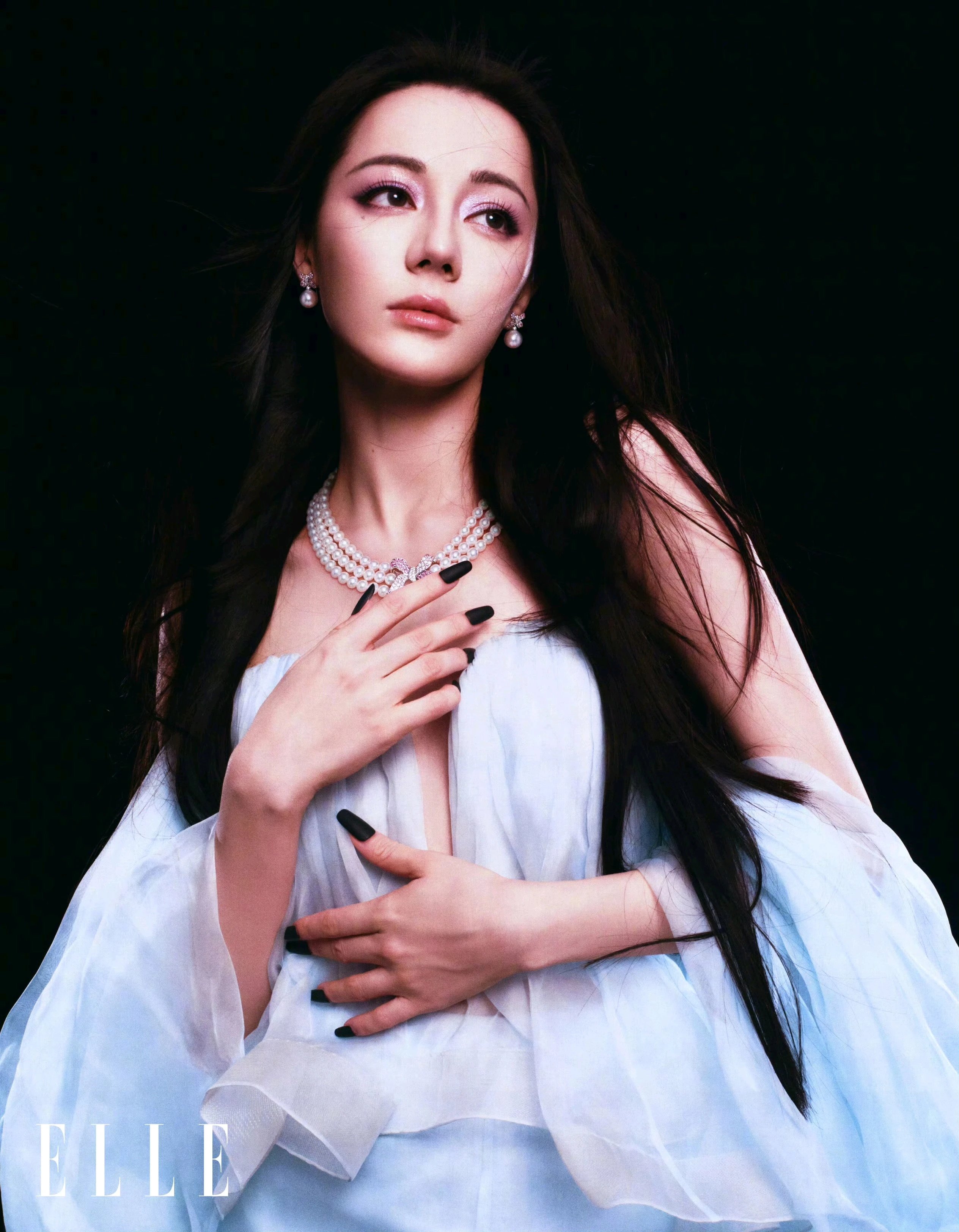 Pre - นิตยสาร ELLE ตี่ลี่เรอปา Dilireba 迪丽热巴 2024+การ์ดลับ