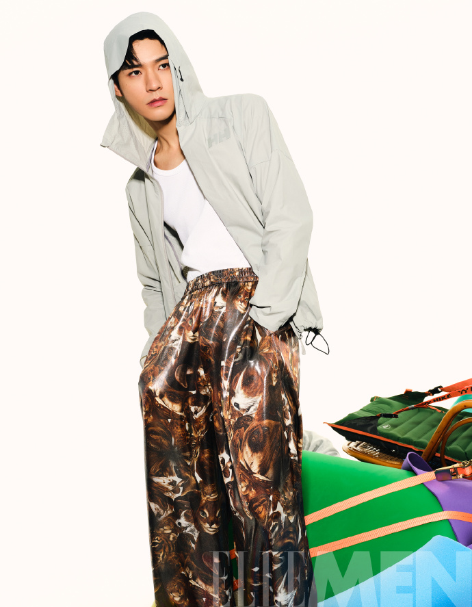 Pre - นิตยสาร ELLEMEN กงจวิ้น GongJun SimonGong 2024