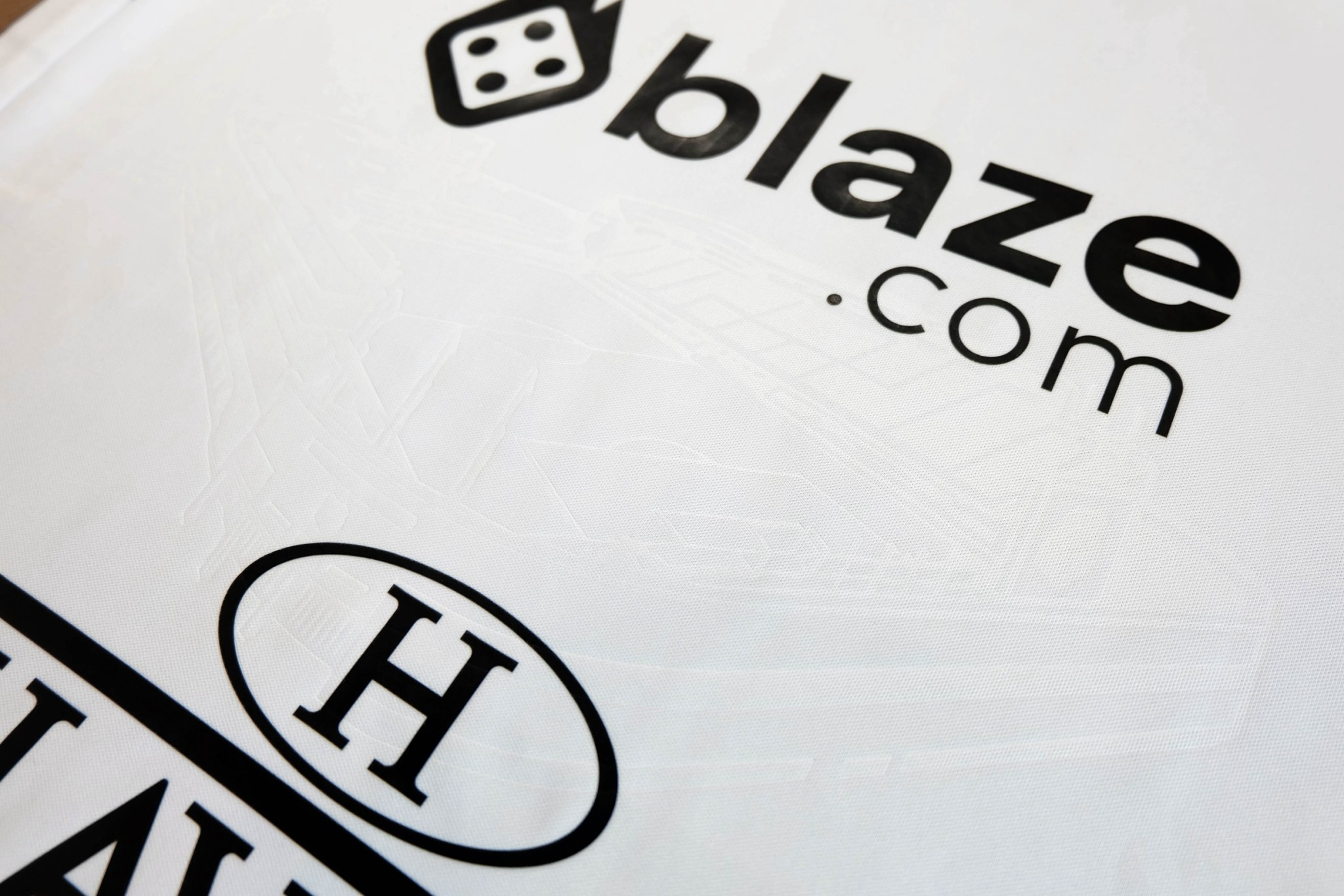 เสื้อฟุตบอล SANTOS สีขาว พร้อมชื่อ เบอร์ NEYMAY JR # 10 เกรดแฟนบอล 2025