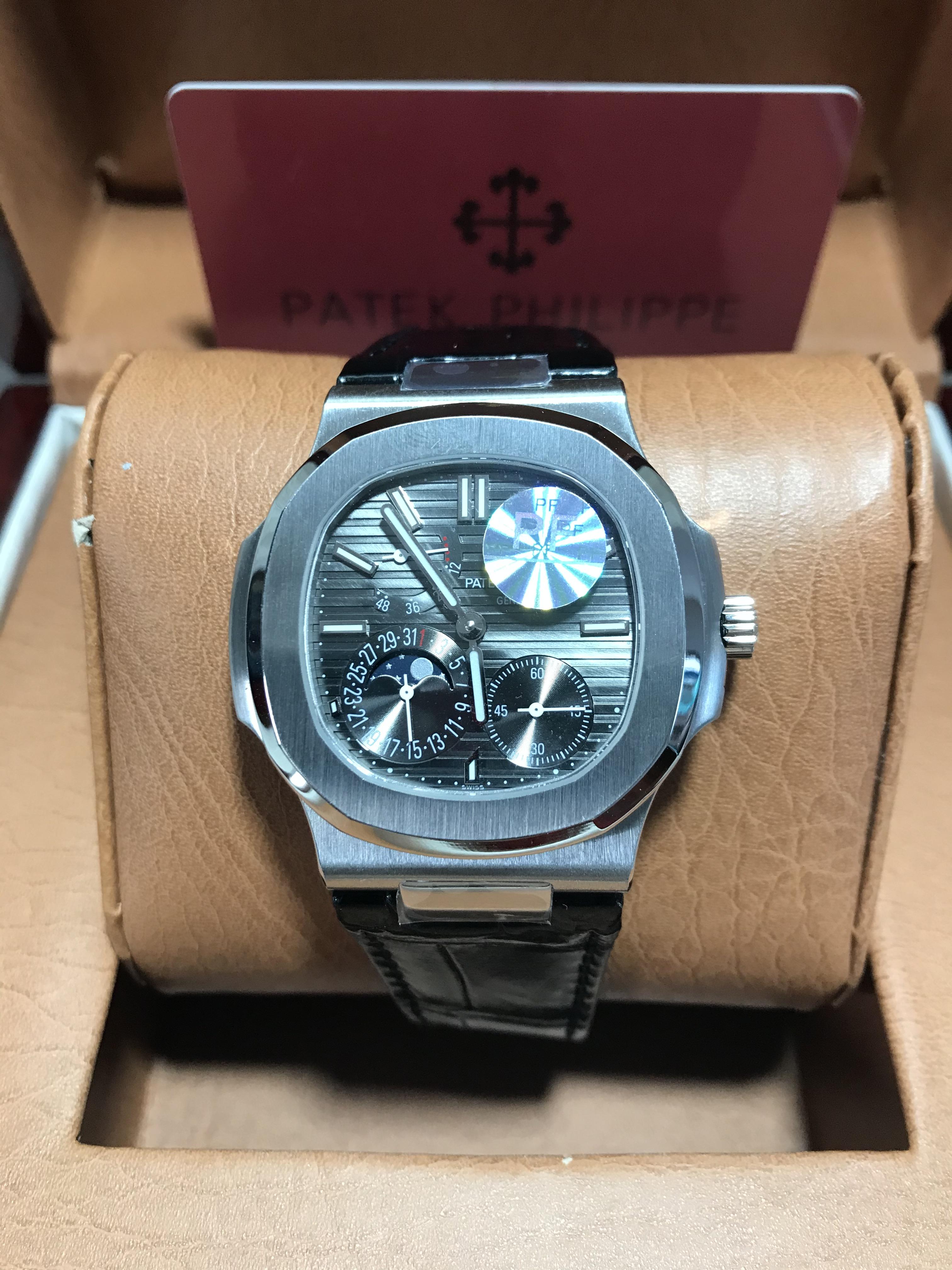 Patek Philippe Nautilus 5712