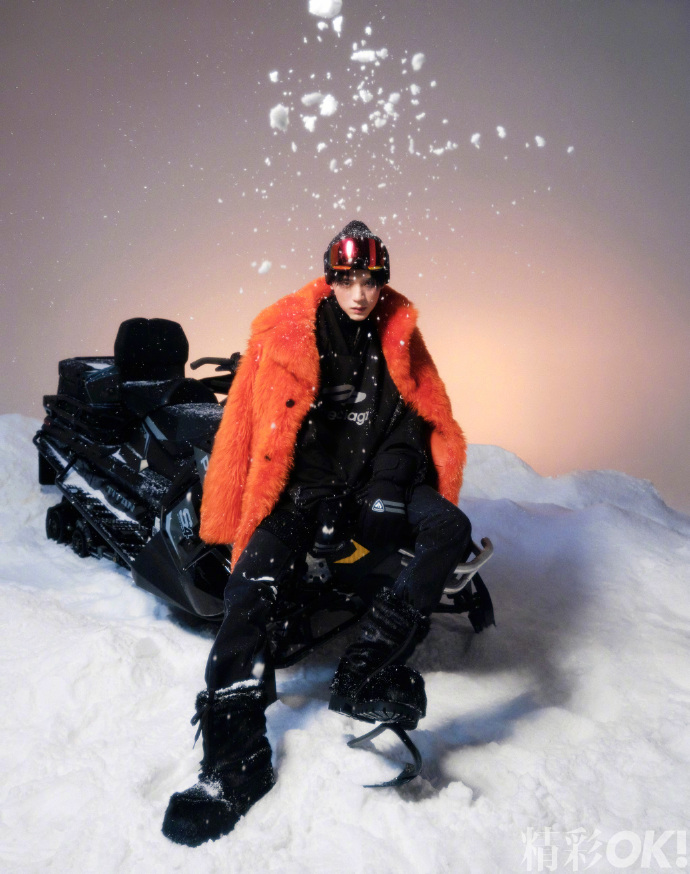 Pre - นิตยสาร OK โจวอี้หราน zhouyiran 周翊然 2024 + โปสเตอร์ + การ์ด