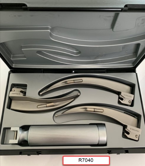 เครื่องส่องหลอดลม 3 เบรด Riester Ri-Standard R7040 (โค้ง 2,3,4 ) C Handle (หลอดไฟที่ปลายเบลด)