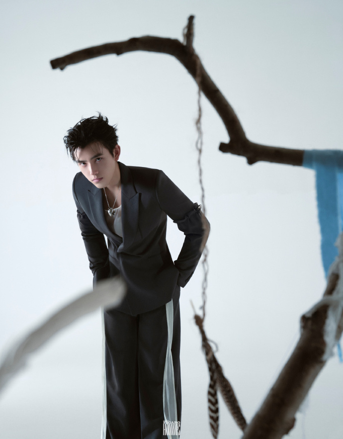 Pre - นิตยสาร Madame Figaro Hommes เฉินเฟยอวี่ ChenFeiyu 8/2023