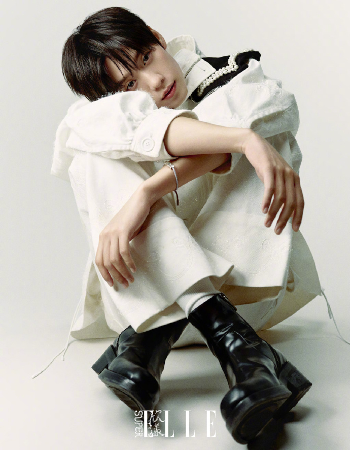 Pre - นิตยสาร Super ELLE YuJingTian อวี๋จิ่งเทียน Tony 2024