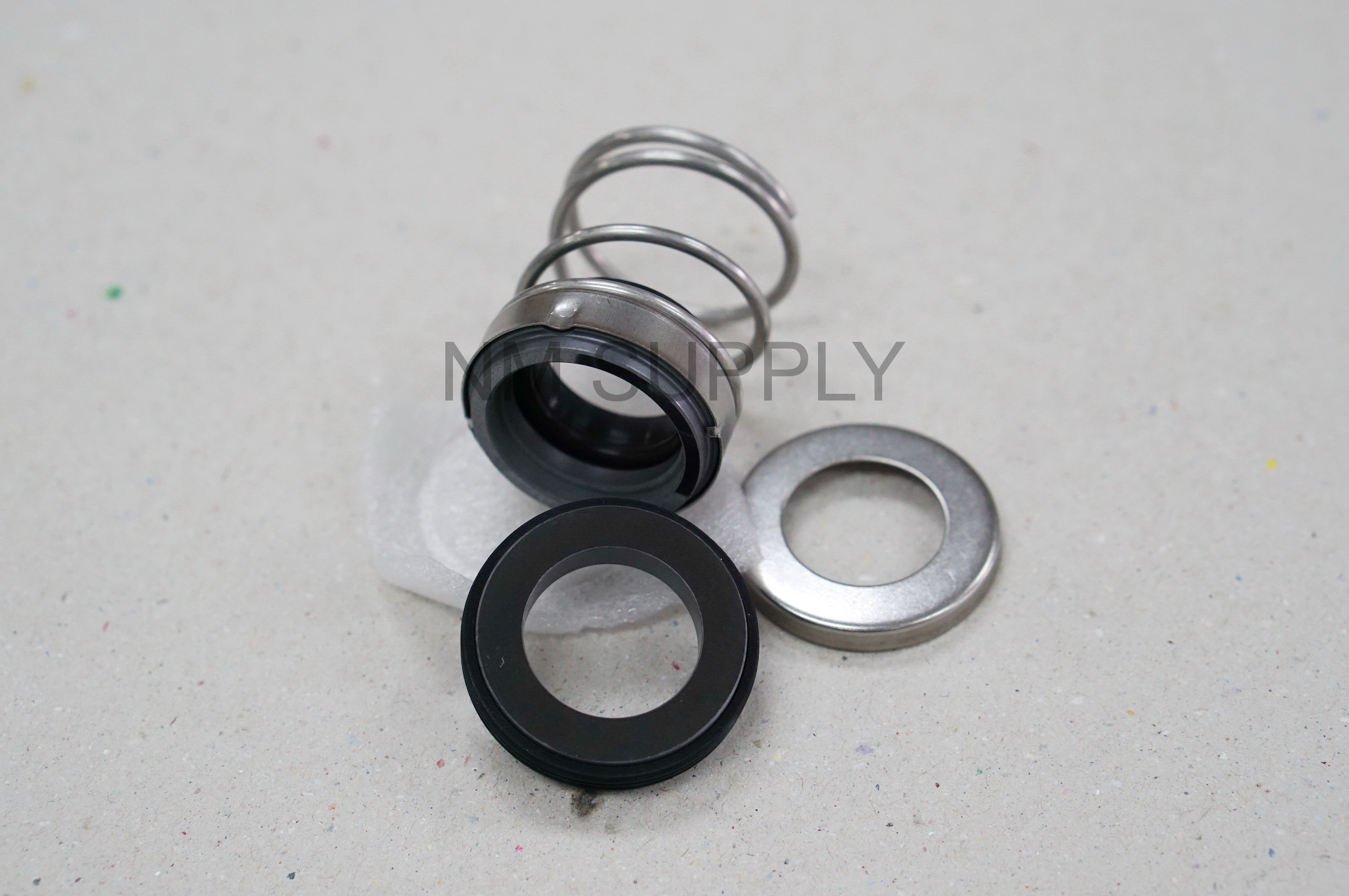 ซีล 560 (วัตถุดิบ: SIC - SIC - VITON)