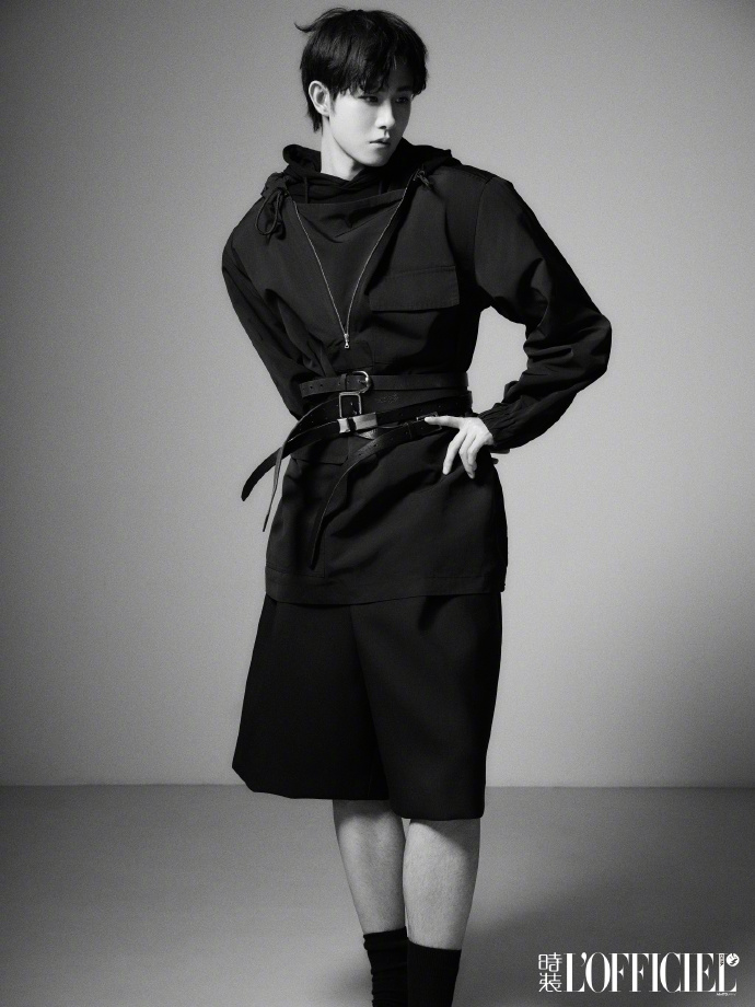 Pre - นิตยสาร L’Officiel China เถียนเจียรุ่ย 田嘉瑞 TianJiarui 2025+การ์ด