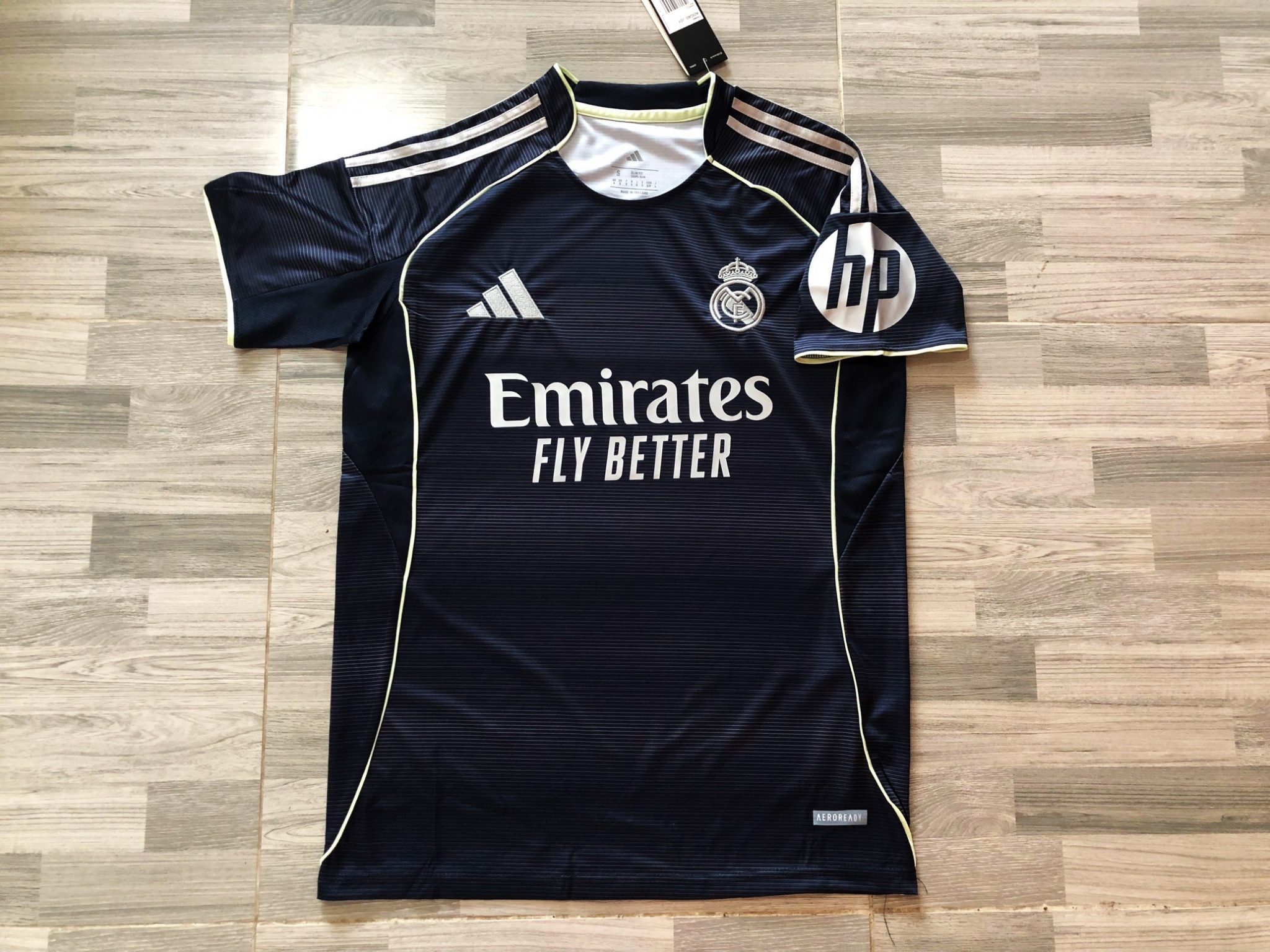 เสื้อฟุตบอล เรอัล มาดริด เยือน สีดำ เกรดแฟนบอล 2025