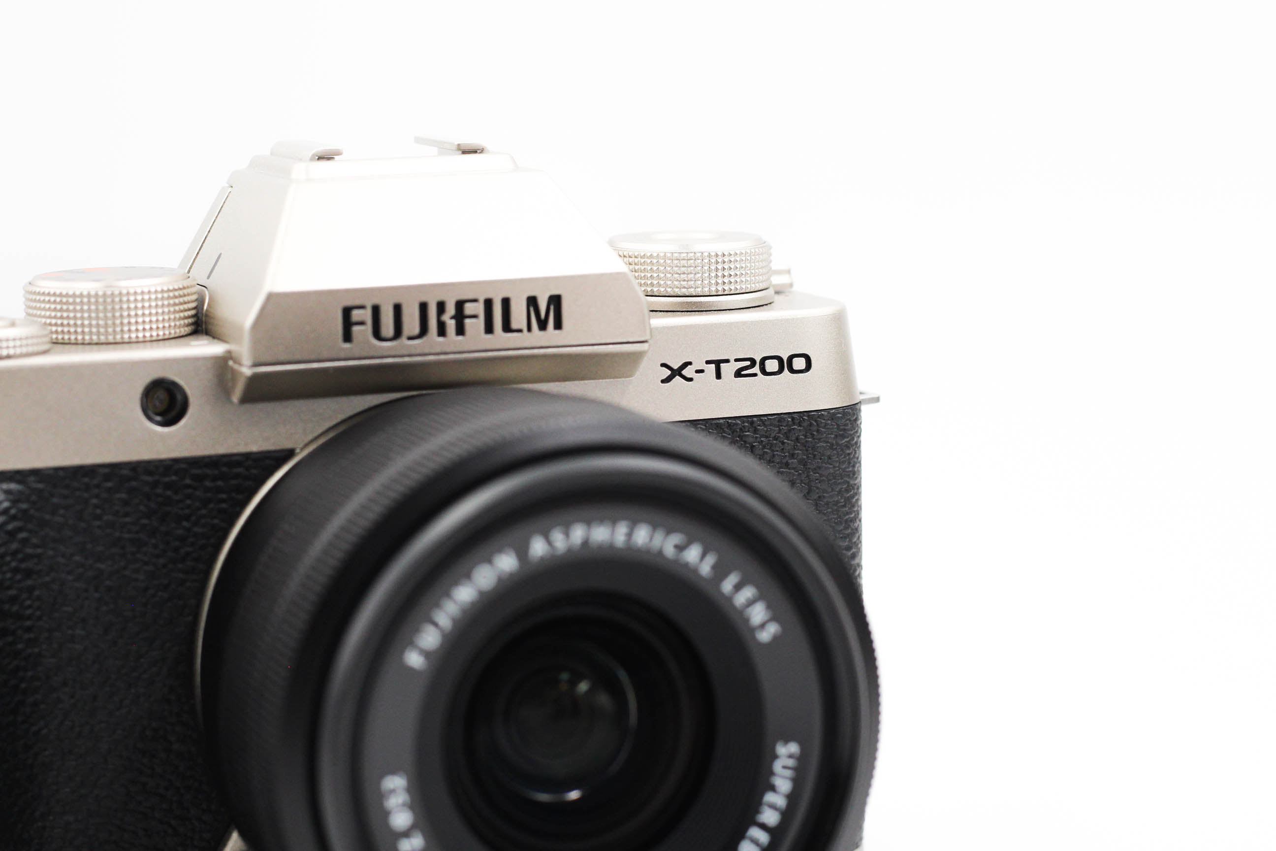 Fujifilm X-T200 + เลนส์ XC 15-45mm F3.5-5.6 OIS PZ