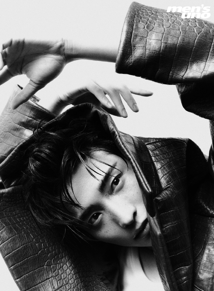 Pre - นิตยสาร 风度men's uno ฉางหัวเซิน ChangHuasen 2025+โปสเตอร์สุดพิเศษ+การ์ด 5