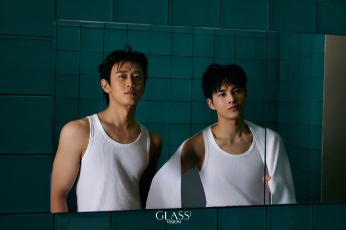 Pre - นิตยสาร GLASS VISION หวังเทียนเฉิน WangTianChen & Guzicheng กู่จื่อเฉิง 2025+การ์ด
