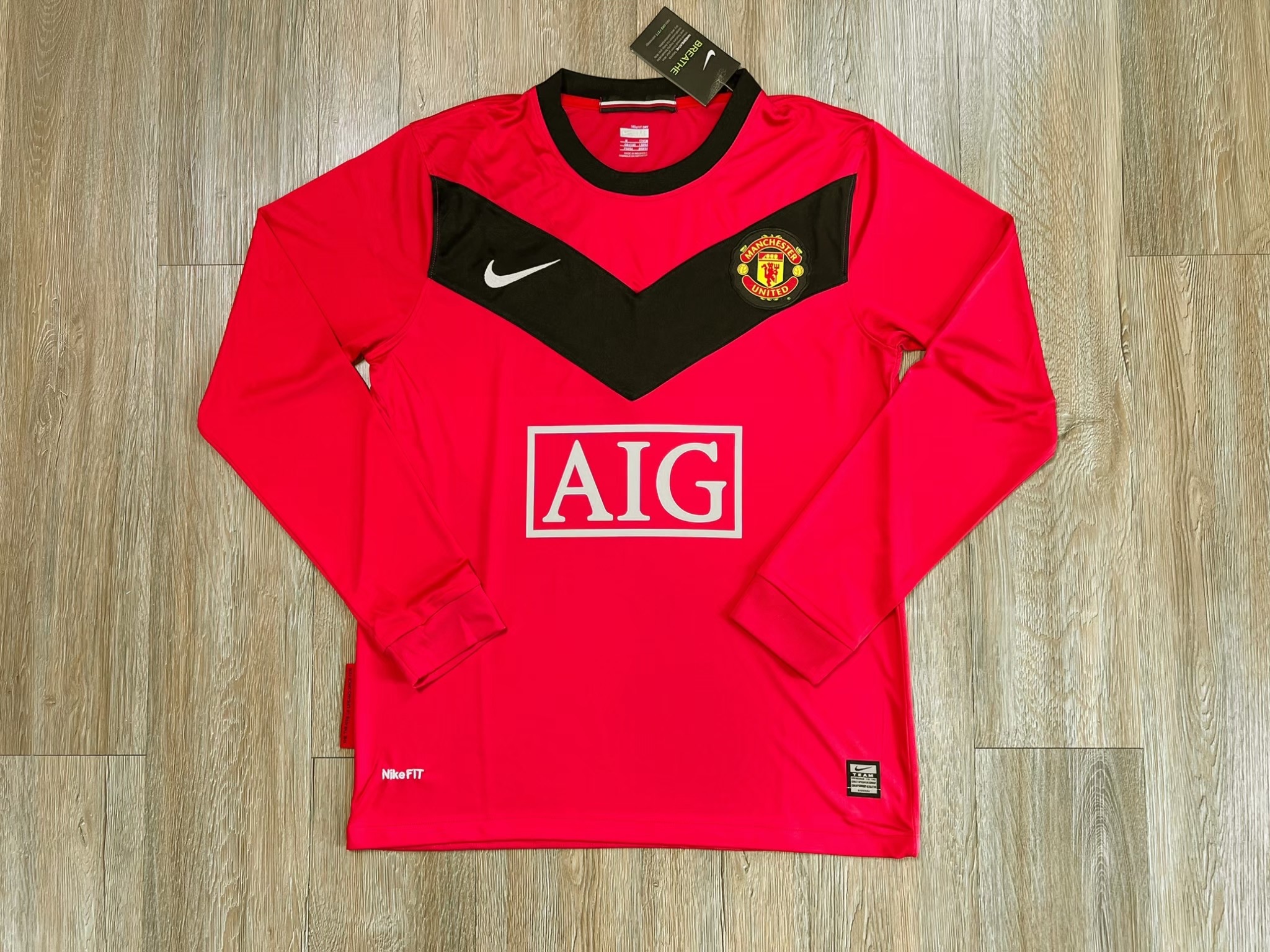Retro เสื้อฟุตบอลเเมนยู สีเเดง แขนยาว 2010