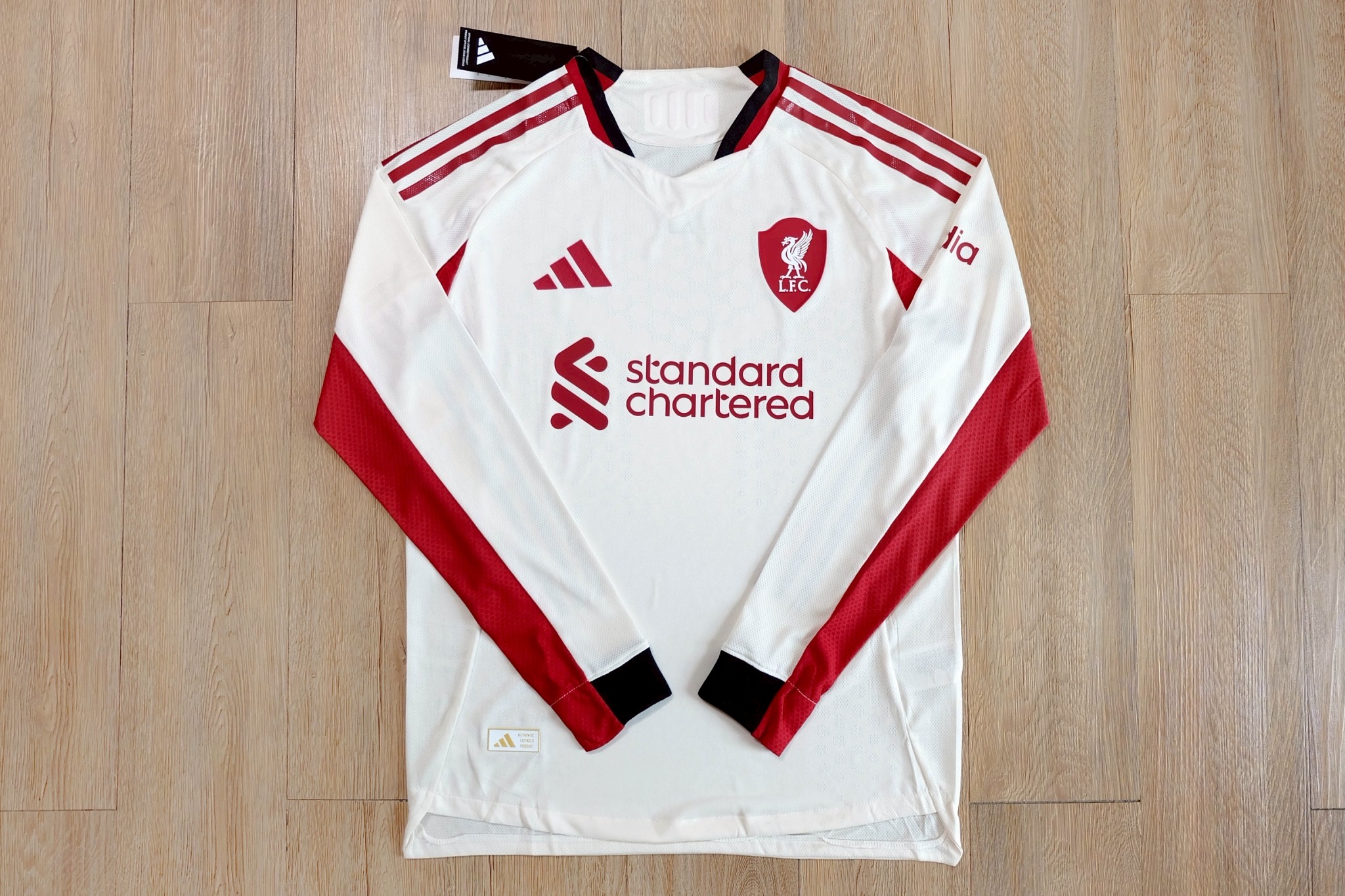 มาใหม่เสื้อฟุตบอลลิเวอร์ เเขนยาว เยือน สีขาว Player Edition เกรดนักเตะ 2026