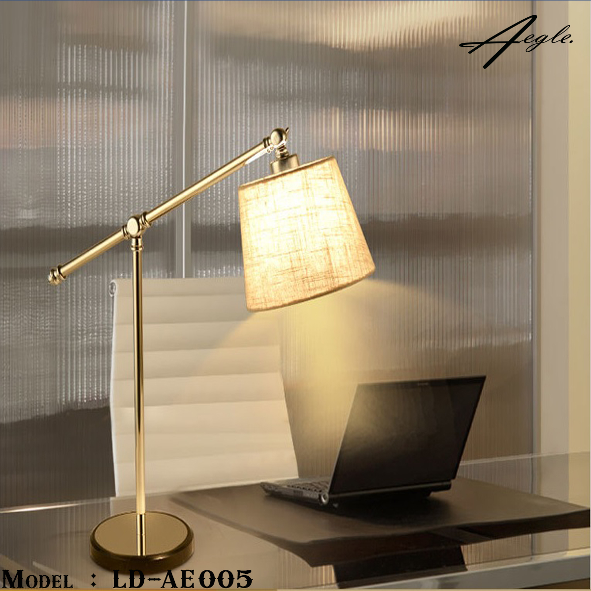 โคมไฟตั้งโต๊ะโป๊ะผ้า Modern minimalist