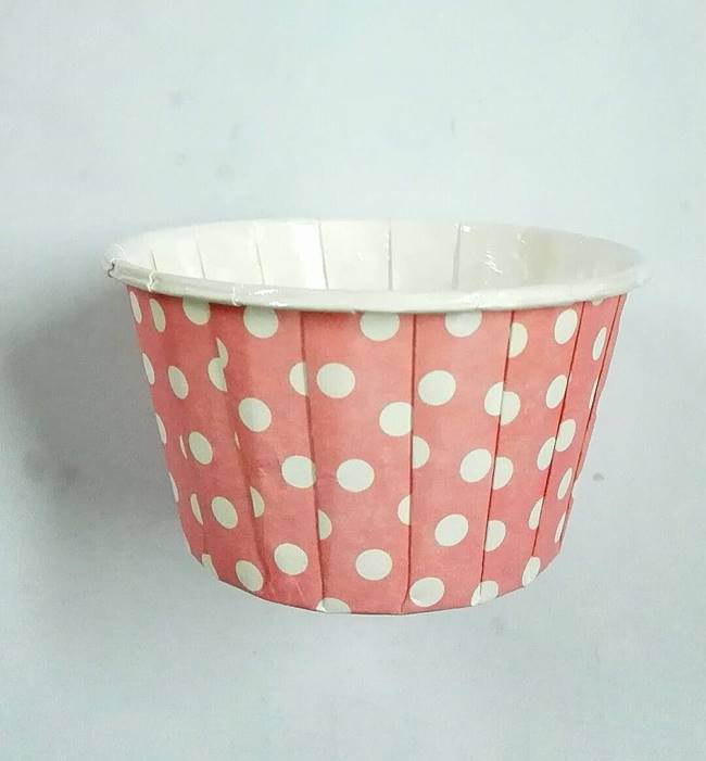 ถ้วยคัพเค้ก ถ้วยอบขนม ถ้วยมัฟฟิน 100 ใบ ก้น 5 ซม เข้าเตาอบได้ ไม่ต้องรองพิมพ์