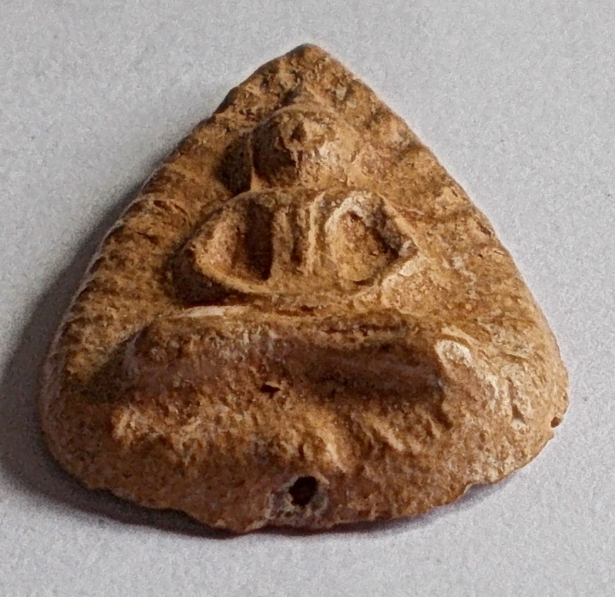 พระกลีบบัว เนื้อดิน กรุวัดลิงขบ