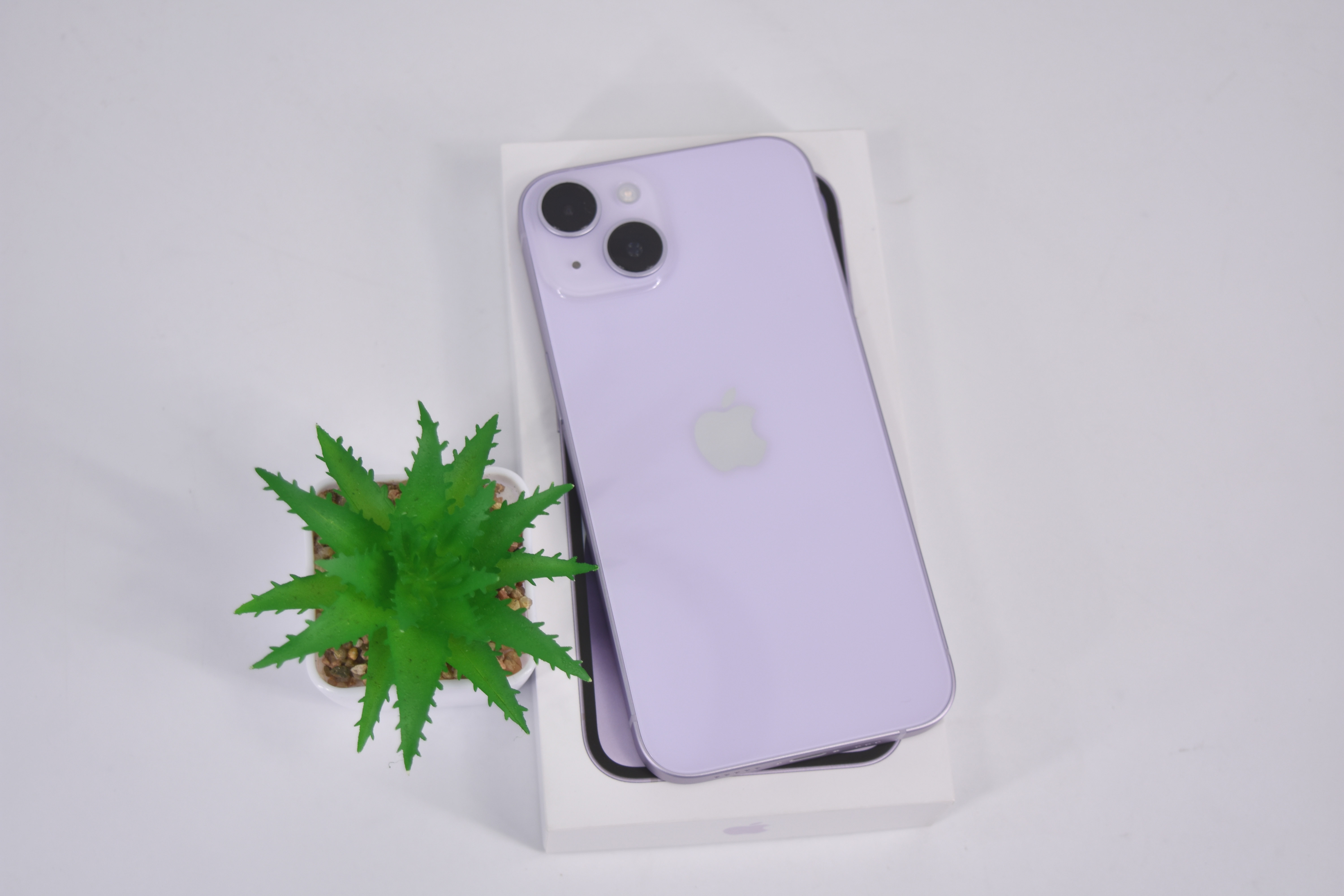 iPhone 14 128GB Purple