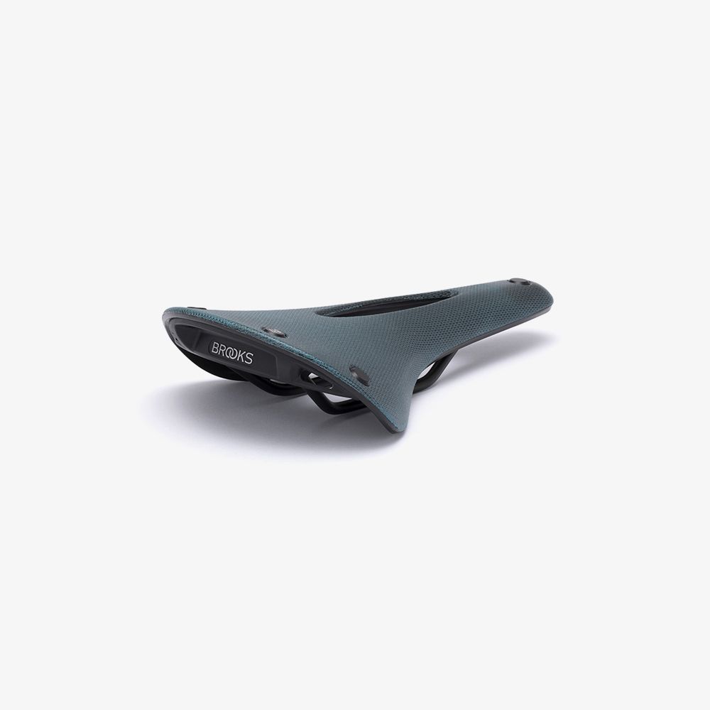 Brooks Cambium C17 Carved อาน ฺBrooks แบบยาง เหมาะสำหรับ commuting, gravel riding และ cycle touring