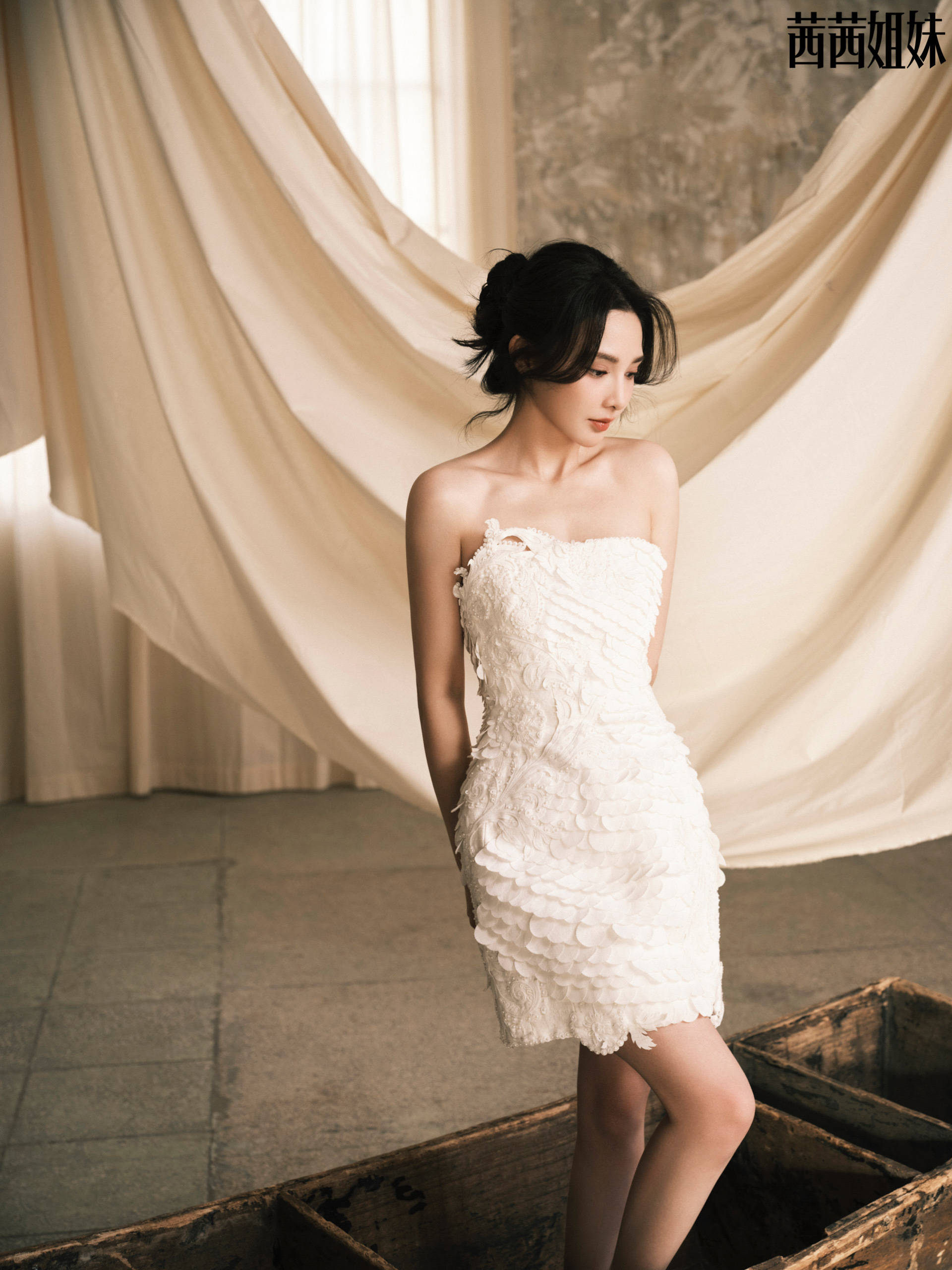 Pre - นิตยสาร Ceci China 茜茜姐妹 เผิงเสี่ยวหรั่น PengXiaoran 2023