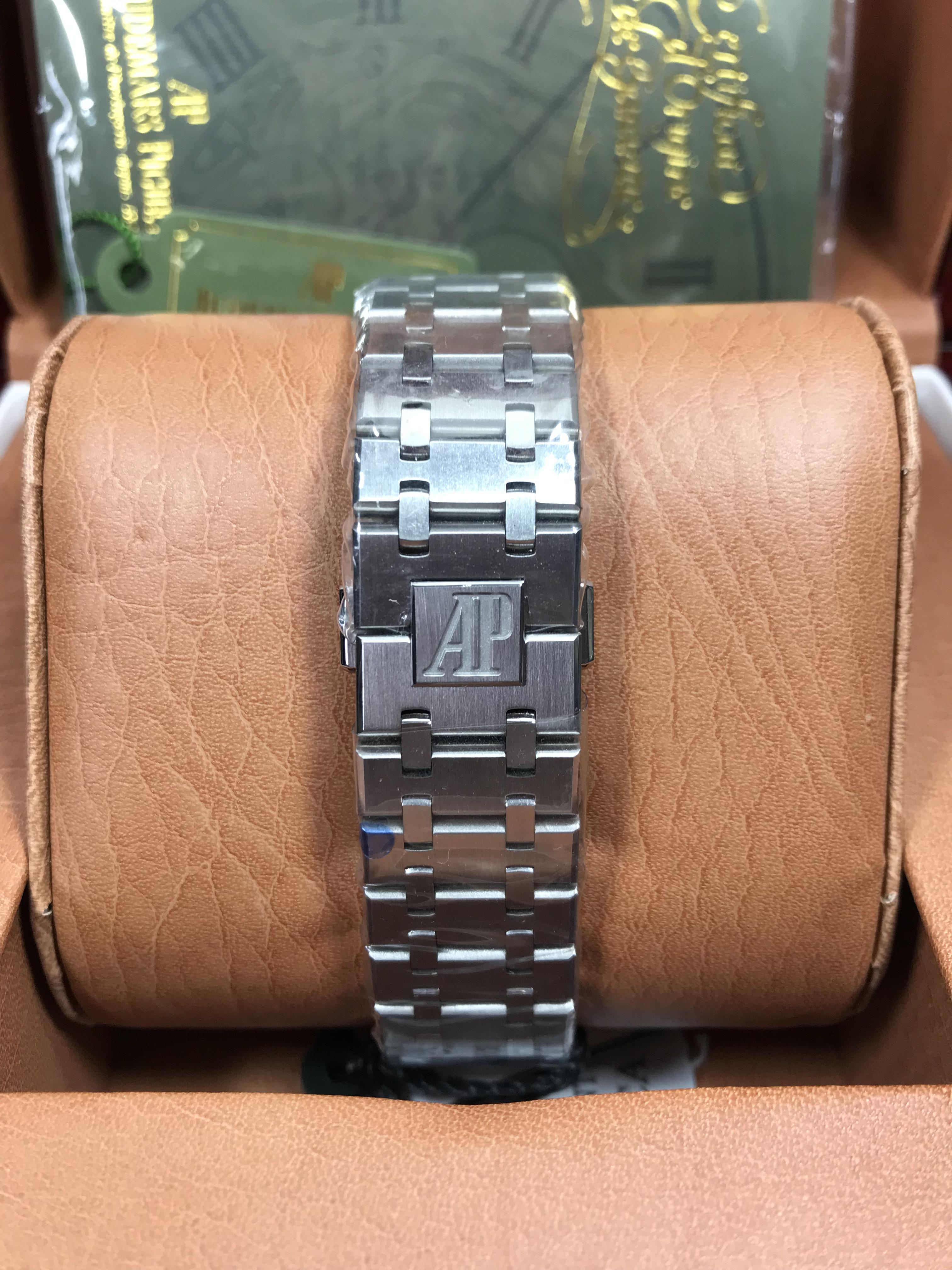 Audemars Piguet Royal Oak Off Shore Chronographs The Hour Glass Edition (Swiss SF)